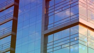 地产“染红”加速度